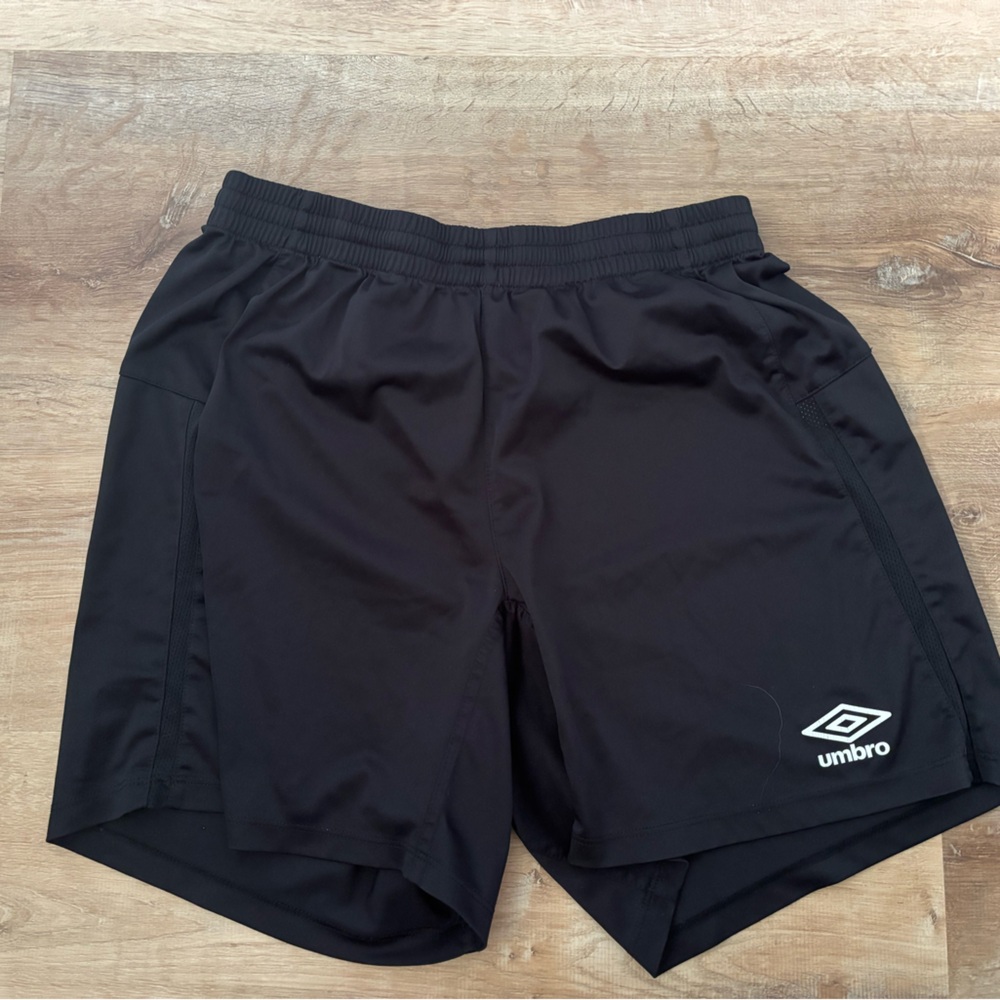 Umbro Men's Black Sports & Soccer Shorts (Black Drawstrings)